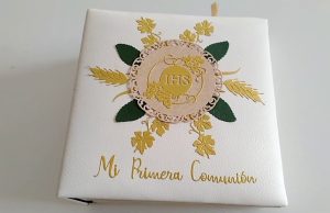 Álbum de primera comunión unisex.